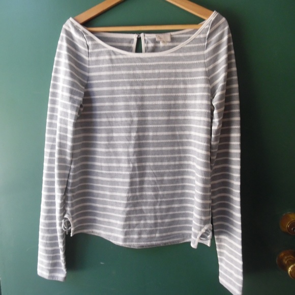 Anthropologie Tops - Antropologie Postmark Long Sleeve Top
